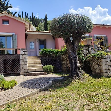 Vila La Casa Rossa Áyios Nikítas Exteriér fotografie