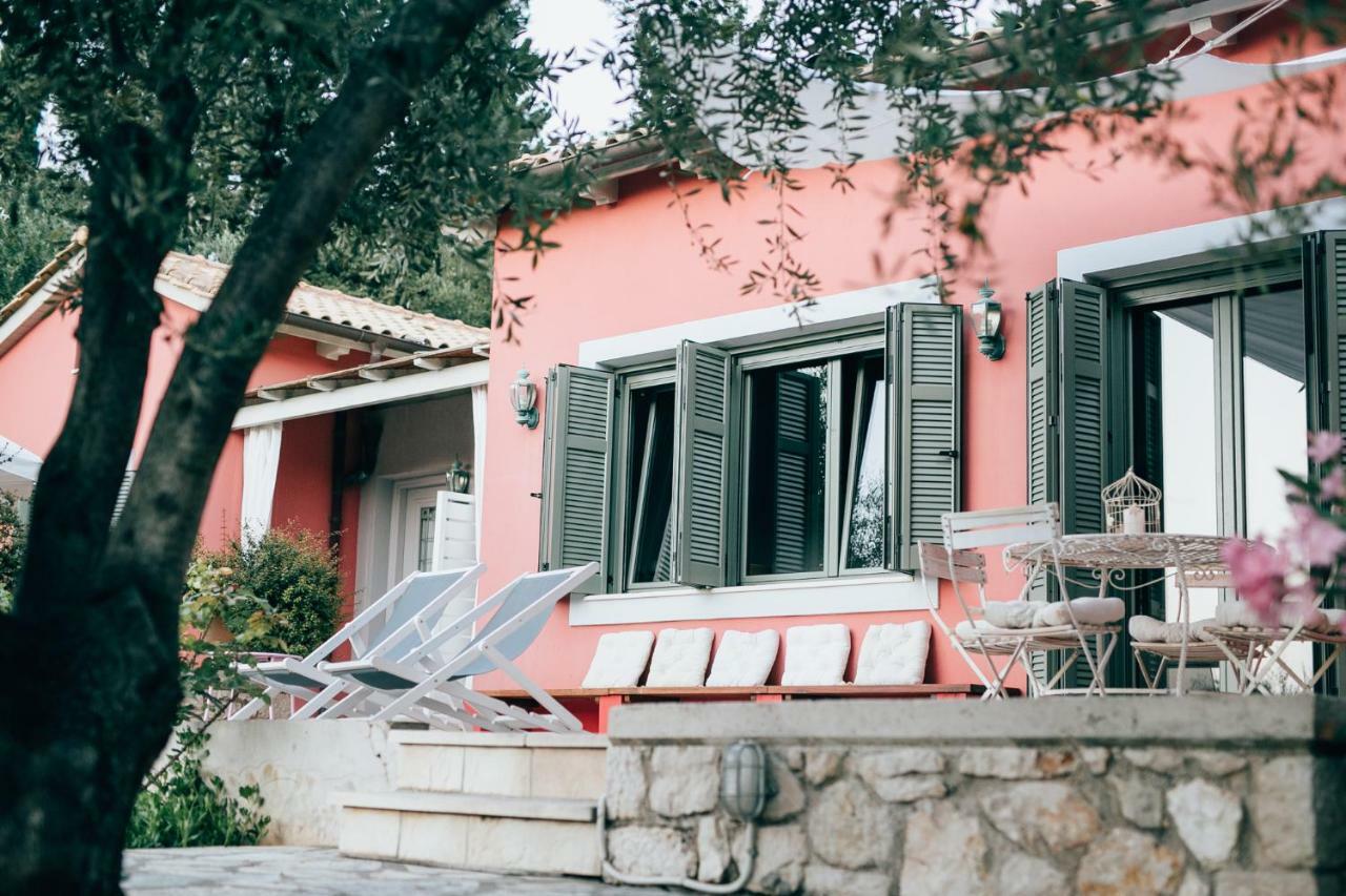 Vila La Casa Rossa Áyios Nikítas Exteriér fotografie